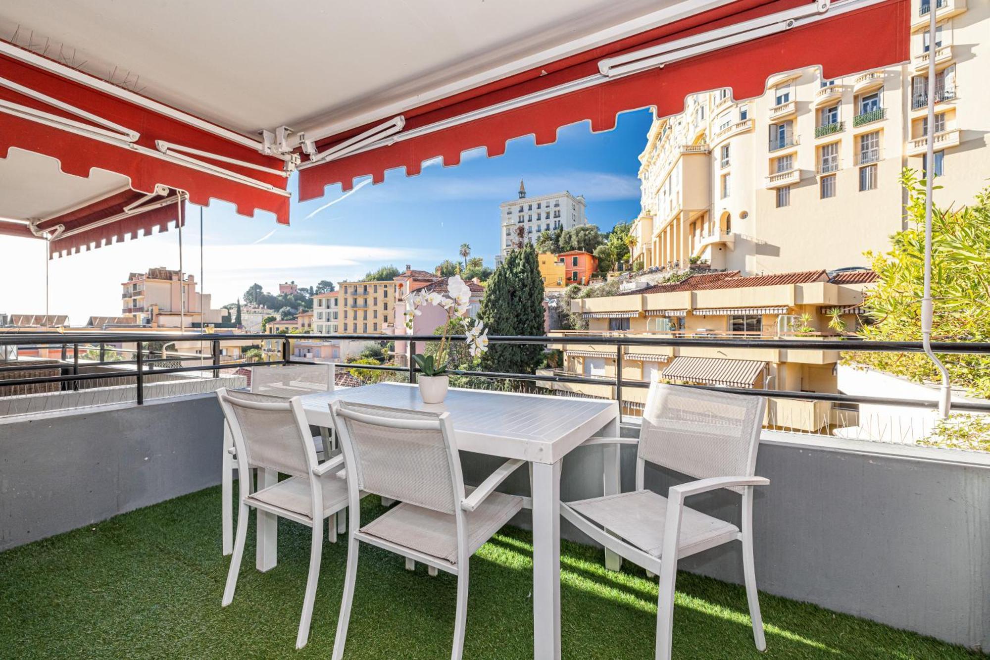 Intercontinental Superbe appartement avec piscine Mentone Esterno foto