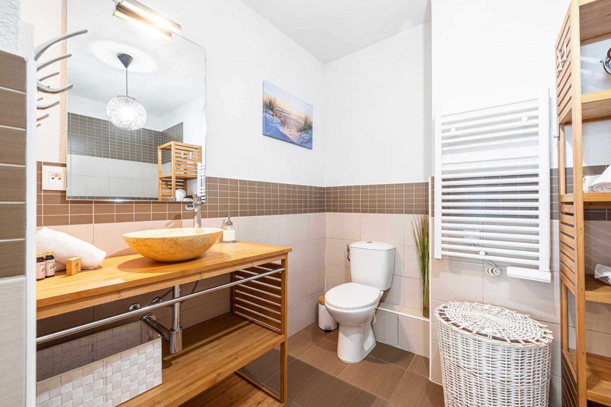 Intercontinental Superbe appartement avec piscine Mentone Esterno foto