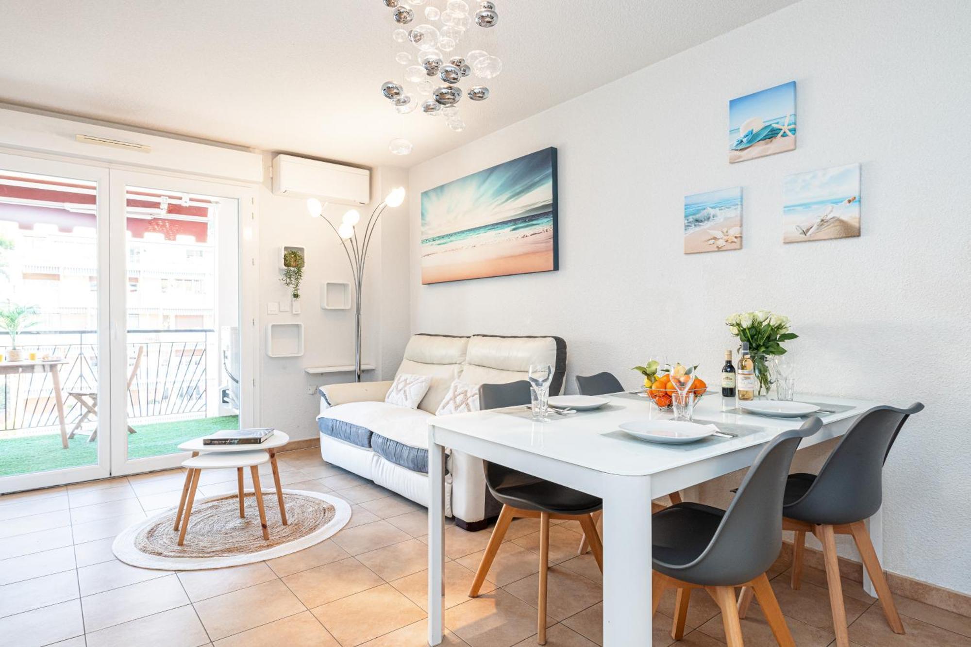 Intercontinental Superbe appartement avec piscine Mentone Esterno foto